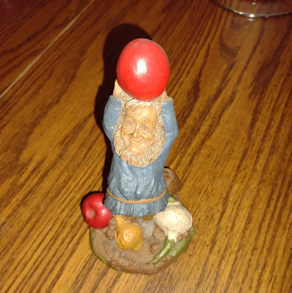 Tom Clark Gnome,Luigi 1991 No.47 6" Tall in Good Condition.